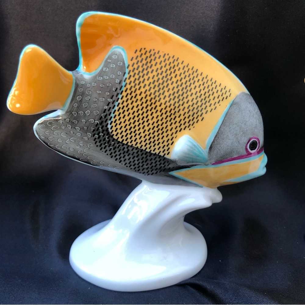 Hollohaza Handpainted Porcelain Fish Figurines Set of 2 - Picture 2 of 9